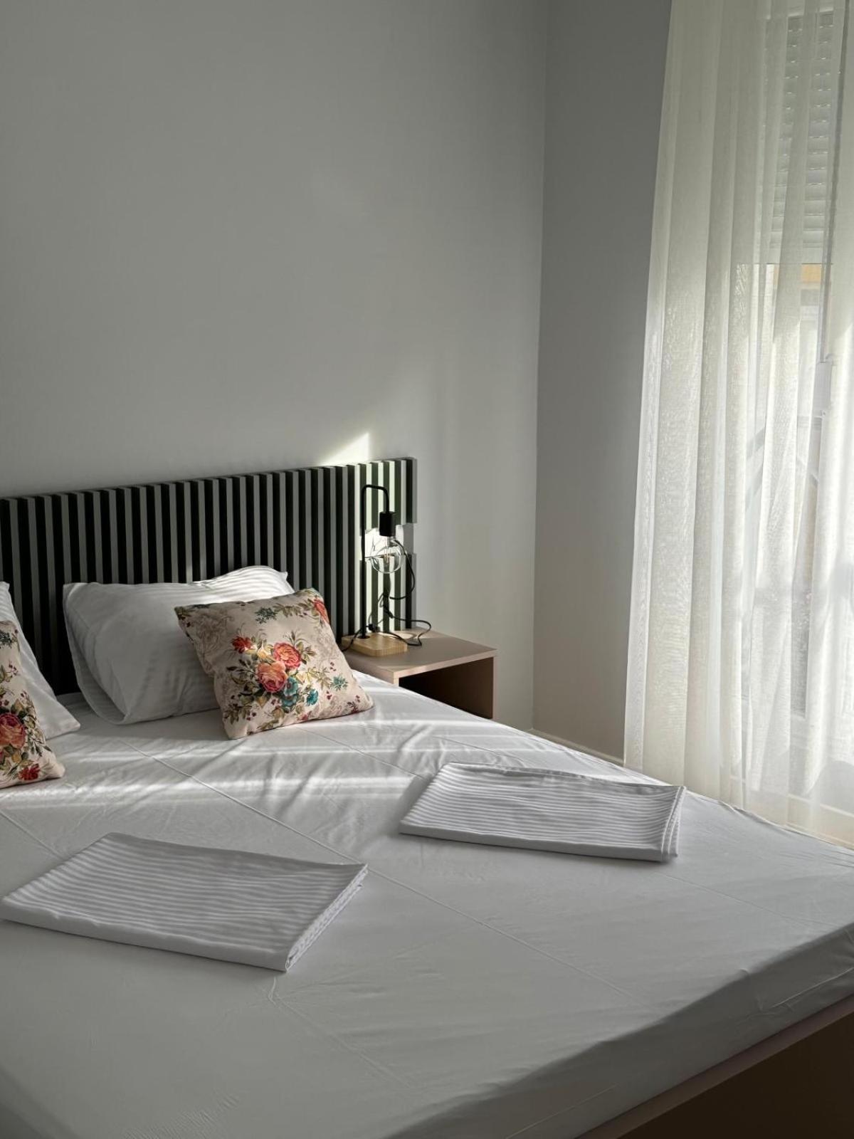Apartments Abc モスタル エクステリア 写真